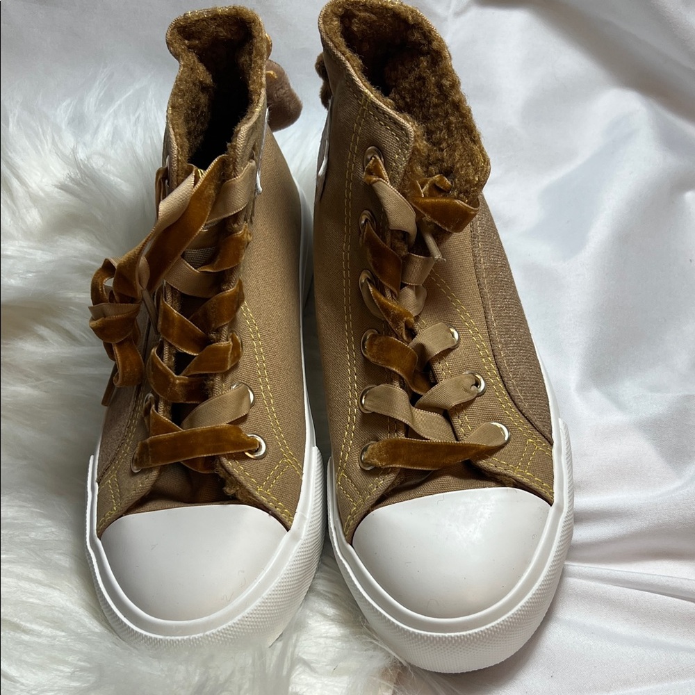 Stylish Tan High-Top Women's Sneakers
